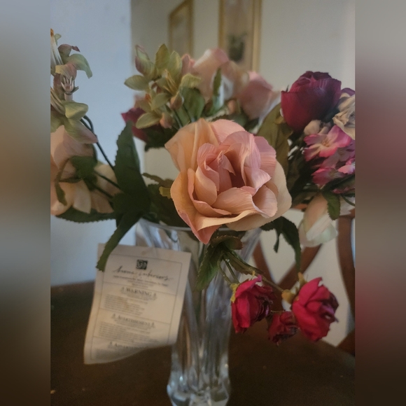 Rose Blossom Bouquet each, but I have 3 left - Picture 9 of 9